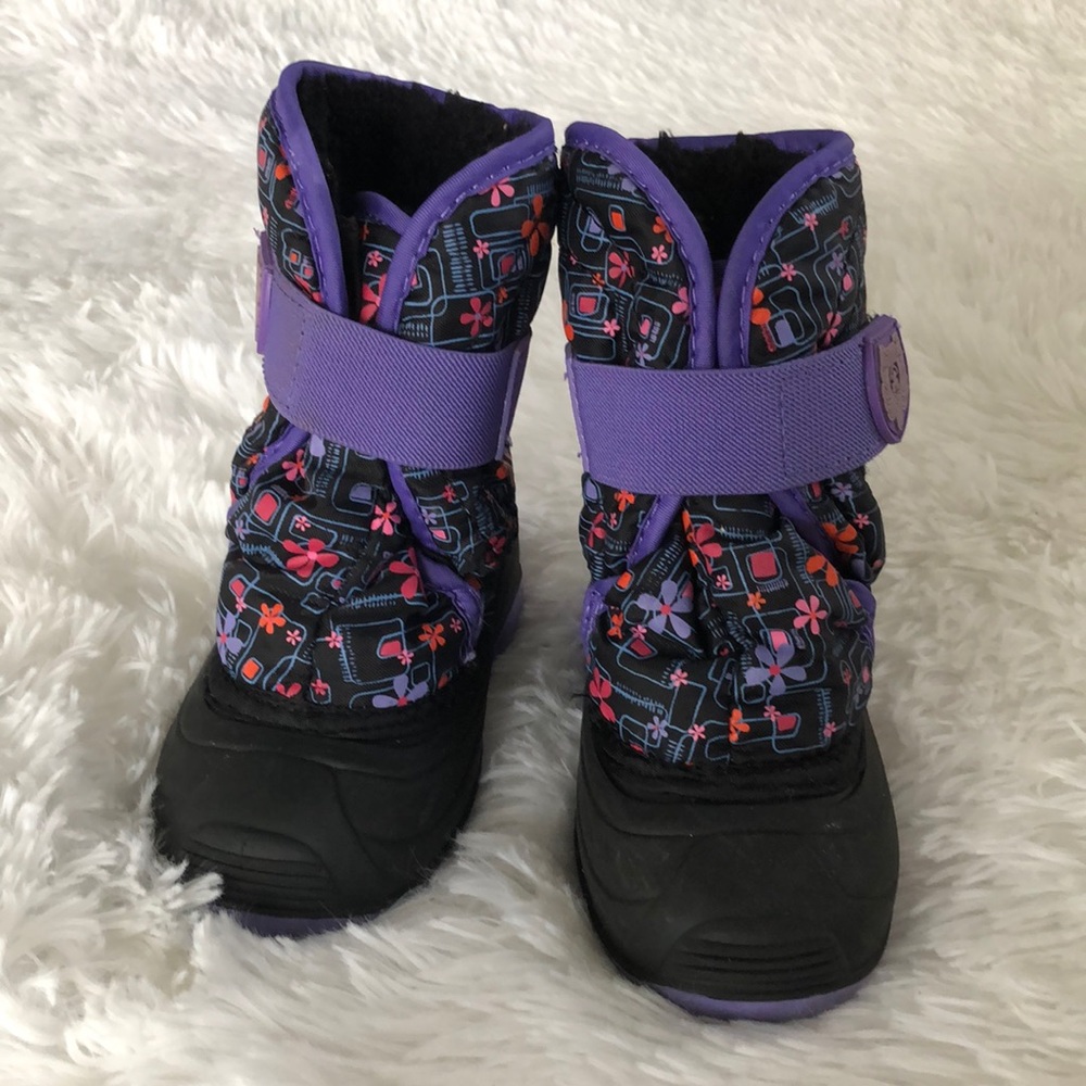 Kamik snow boots for little girl